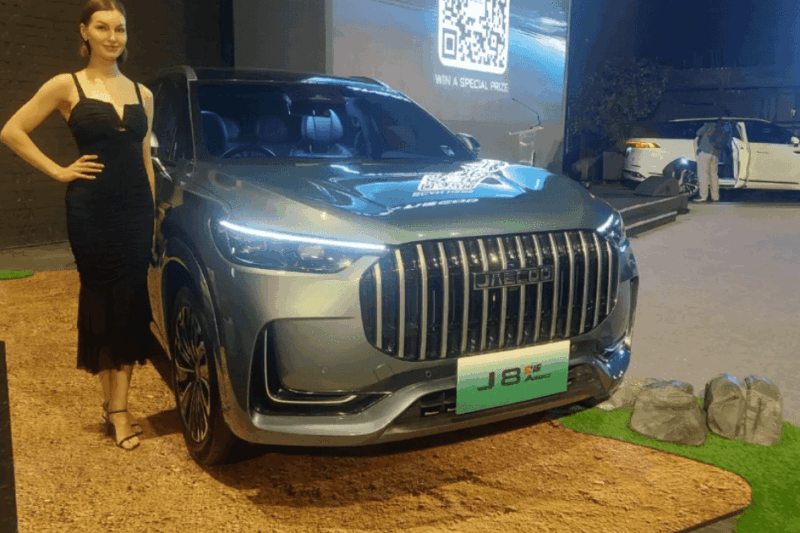 SUV JAECOO J8 SHS ARDIS Catat Rekor 1.660 Km