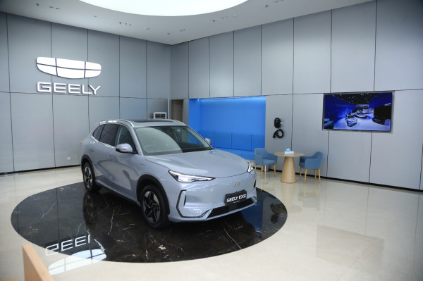 Geely Tancap Gas di Kemang, Andalan Motors Bertaruh di Pasar Mewah Jakarta